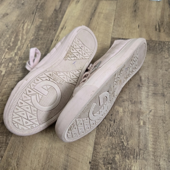 G By Guess Women's Quilted Pink Size 6.5 Sneakers - Picture 7 of 10